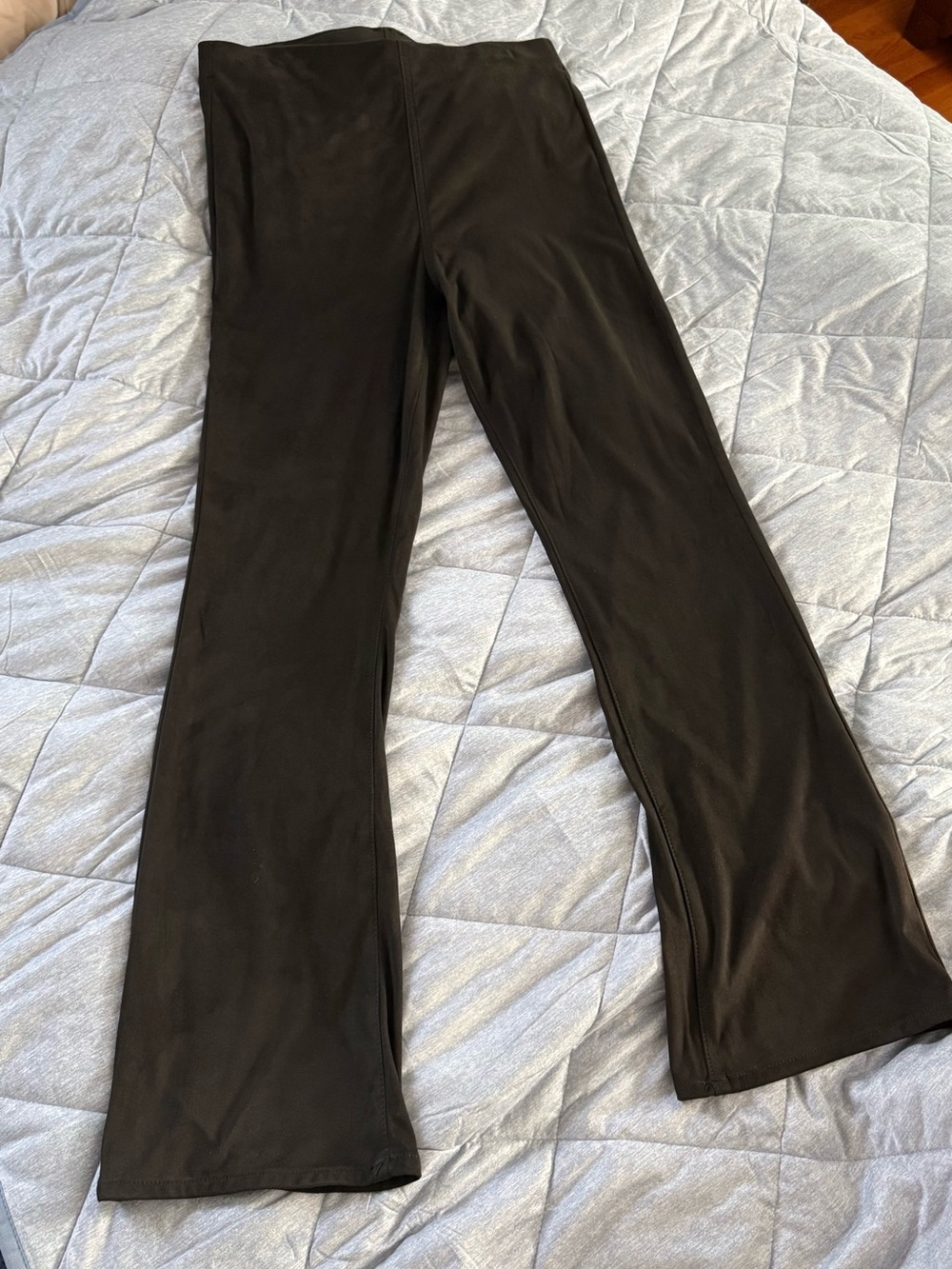 American Eagle Outfitters It Knit Pull-On kick boot Pants